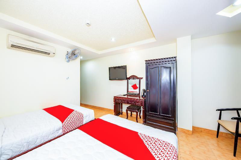 Oyo 243 Eden Hotel נה טראנג מראה חיצוני תמונה